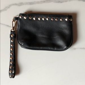 Black wristlet